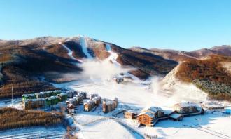 铭星冰雪全力护航2025—2026赛季fis单板滑雪世界杯美林谷赛道